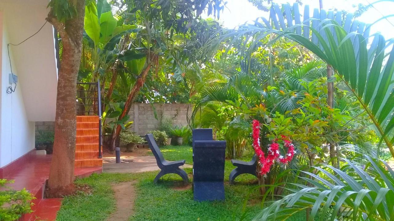 Mountain Heaven Inn Mirissa Exterior foto