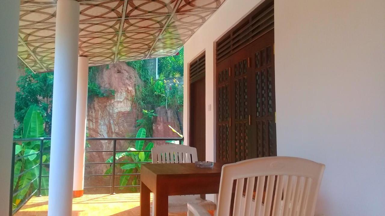 Mountain Heaven Inn Mirissa Exterior foto