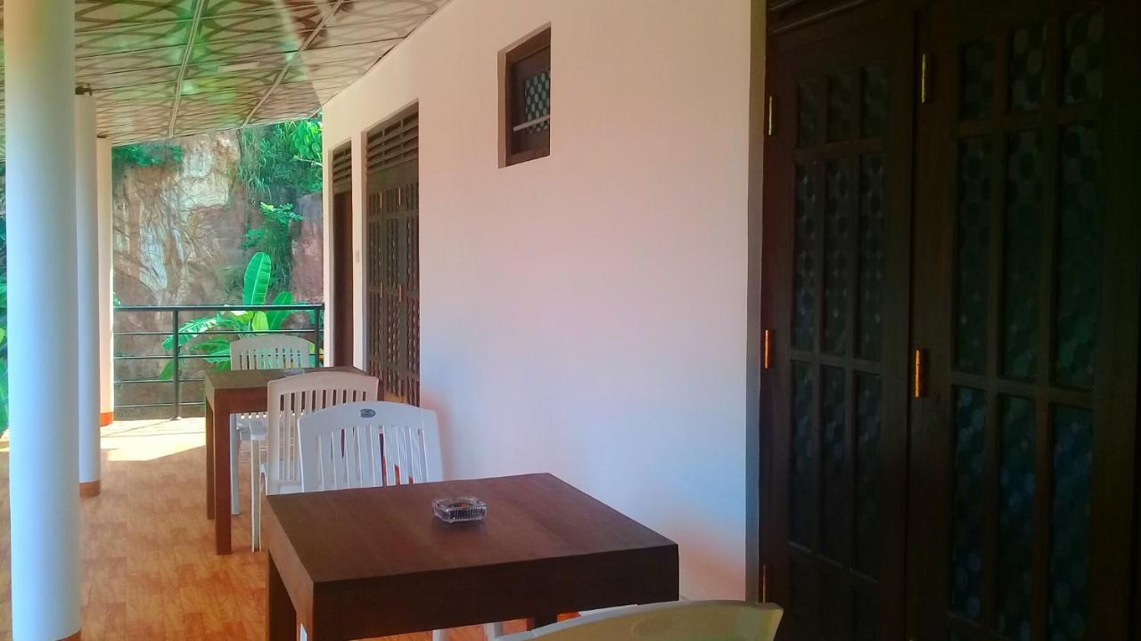 Mountain Heaven Inn Mirissa Exterior foto